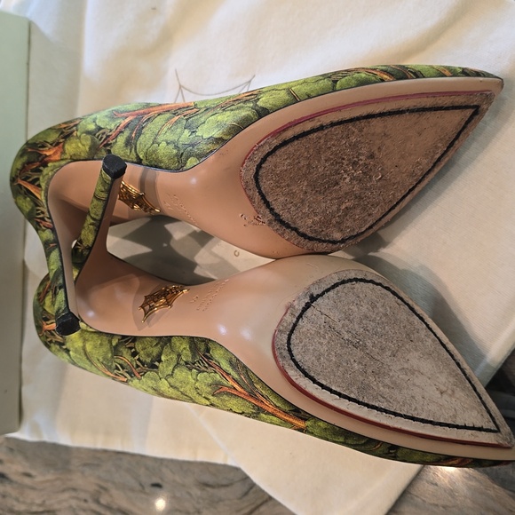 Vintage Limited Edition Charlotte Olympia "Bear Necessities" Heels. Size… - Picture 7 of 16